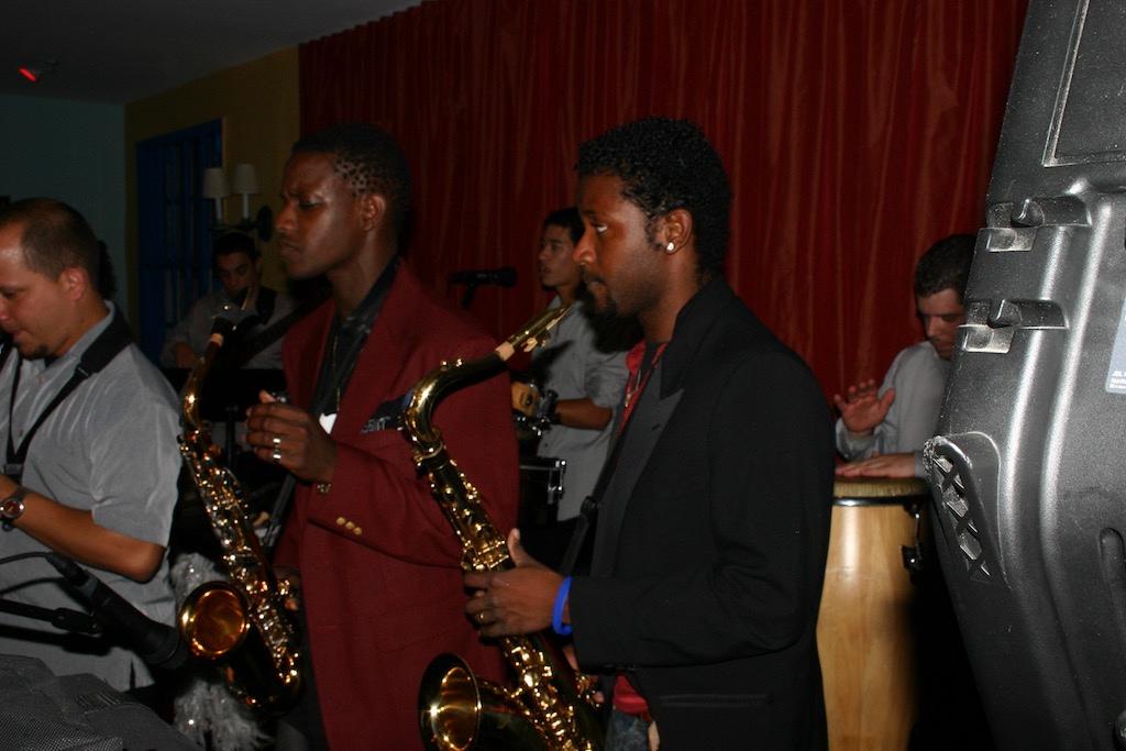 Jean on saxophones
